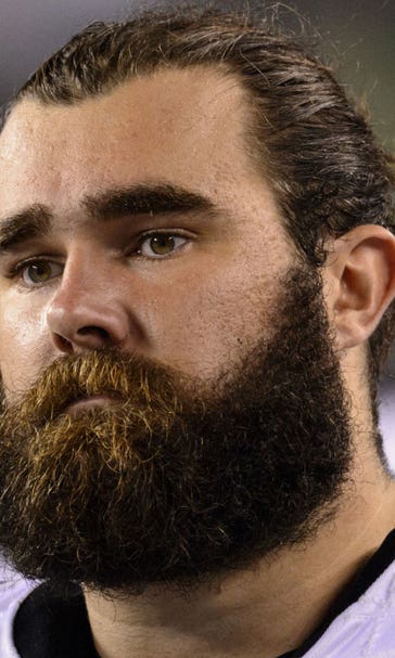 Former UC center inks long-term deal with Eagles